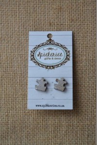 Stud Earrings News Flash